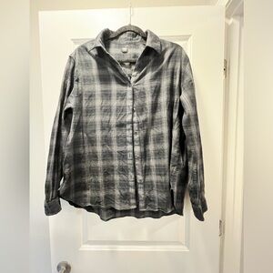 Uniqlo Green Plaid Button-Up Shirt